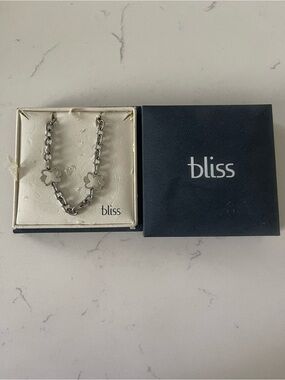 Bliss Silver-Tone necklace with Clover Charms